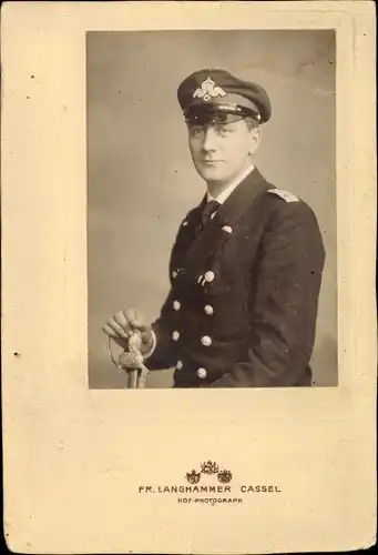 Foto Deutscher Kapitän in Uniform, Seemann, Kaiserreich, Fotograf Fr. Langhammer, Kassel