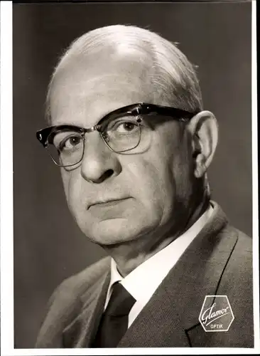 Foto Portrait von einem Mann mit Brille, Glamor Optik, Reklame