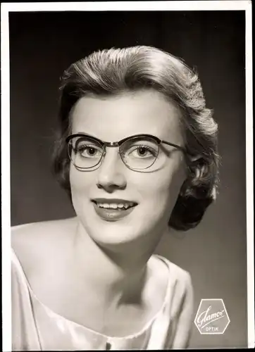 Foto Frau mit Brille, Portrait, Glamor Optik, Reklame