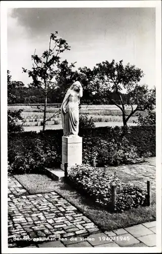 Ak Bennebroek Nordholland Niederlande, Aan hen de vielen 1940/1945