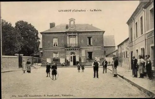 Ak Livarot Calvados, La Mairie