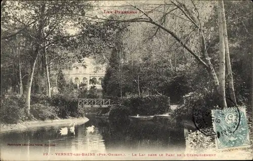 Ak Vernet les Bains Pyrénées Orientales, Le Lac dans le Parc de l'Etablissement