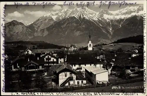 Foto Ak Igls Innsbruck in Tirol, Blick auf den Ort, Gebirge