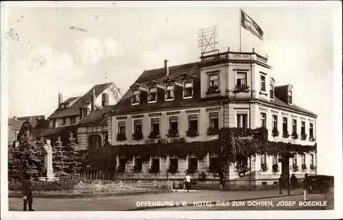 Ak Offenburg in Baden Schwarzwald, Hotel Ries zum Ochsen, Denkmal