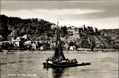 Ak Sankt Goar am Rhein, Burg Rheinfels, Panorama, Fischfangkutter