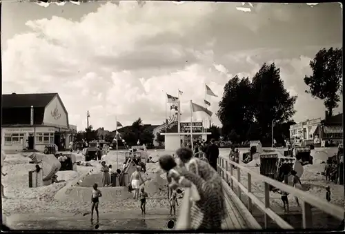 Foto Ak Ostseebad Grömitz in Holstein, Strandleben