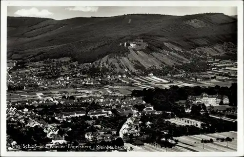 Ak Kleinheubach am Main Unterfranken, Das Schloss und Kloster Engelsberg, Panorama vom Ort