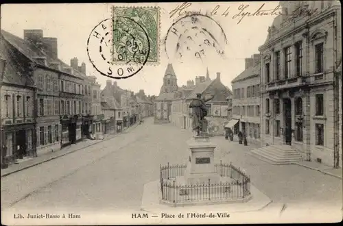 Ak Ham Somme, Place de l'Hotel de Ville