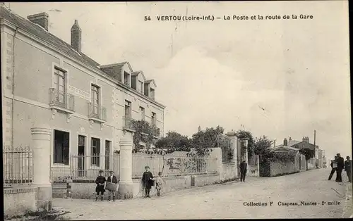 Ak Vertou Loire Atlantique, La Poste et route de la Gare