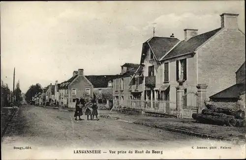 Ak Langannerie Calvados, Vue prise du Haut du Bourg