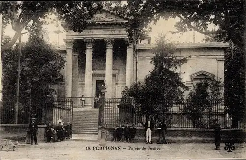 Ak Perpignan Pyrénées Orientales,  Palais de Justice