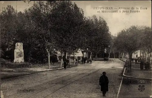 Ak Perpignan Pyrénées Orientales, Avenue de la Gare et Monument a Jean Jaures