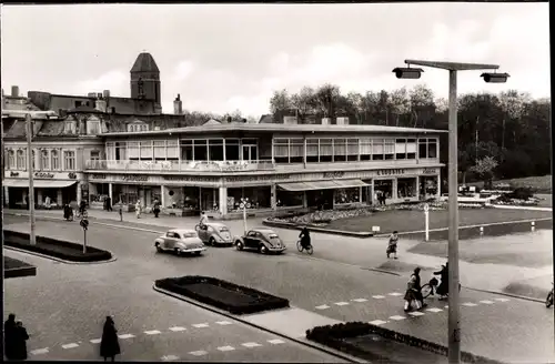 Ak Neumünster in Holstein, Großflecken, Autos, Straßenbeleuchtung