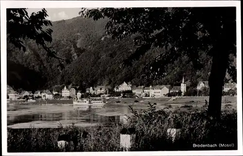 Ak Brodenbach an der Terrassenmosel, Blick auf den Ort, Flusspartie