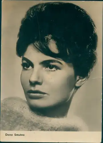 Ak Schauspielerin Dana Smutna, Portrait