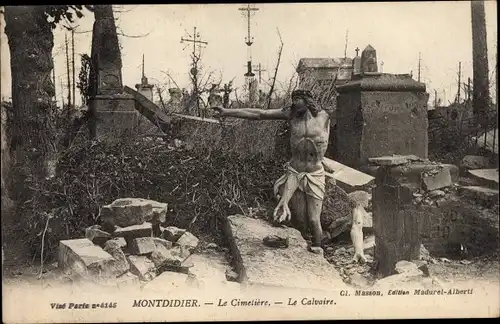 Ak Montdidier Somme, Vue du Cimetiere, le Calvaire, des ruines