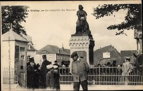 Ak Le Crotoy Somme, Au controle du Marche