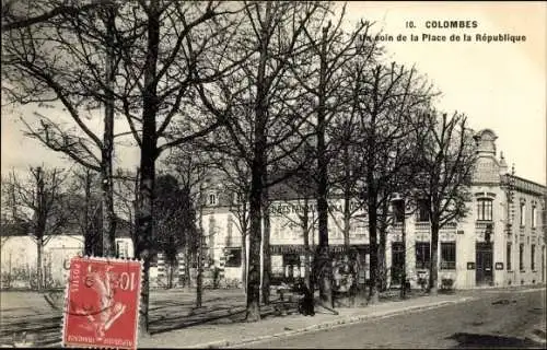 Ak Colombes Hauts de Seine, Un coin de la Place de la Republique