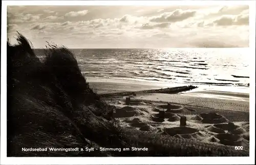 Ak Wenningstedt Braderup auf Sylt, Abendstimmung in den Dünen