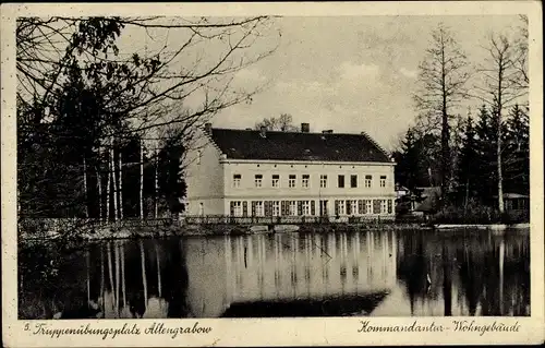 Ak Altengrabow Möckern in Sachsen Anhalt, Truppenübungsplatz, Kommandantur, Wohngebäude