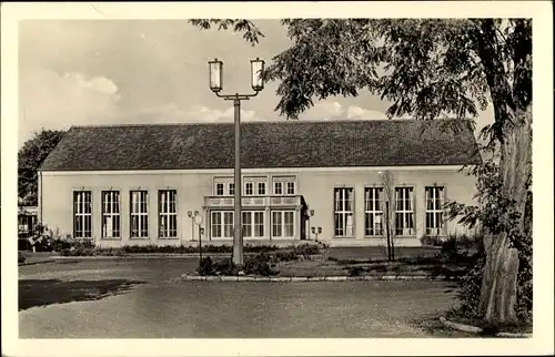 Ak Friesack in der Mark, Ingenieurschule für Landtechnik, Kulturhaus