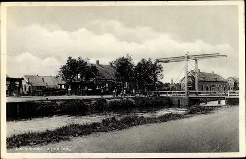 Ak Lemelerveld Overijssel, Bij de brug, Klappbrücke