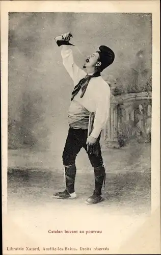 Ak Pyrénées Orientales, Catalan buvant au pourrou