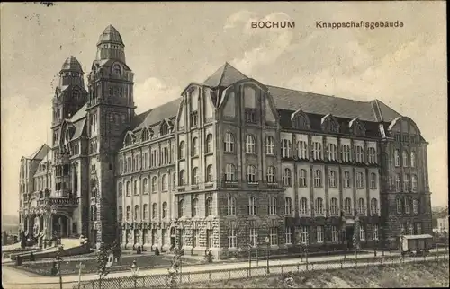 Ak Bochum im Ruhrgebiet, Knappschaftsgebäude