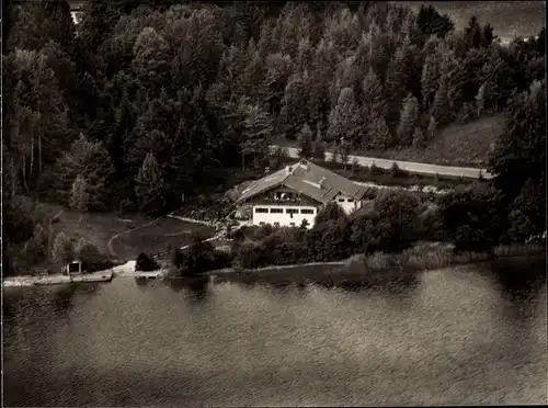 Ak Gmund am Tegernsee Oberbayern, Luftaufnahme, Haus, Wasserpartie