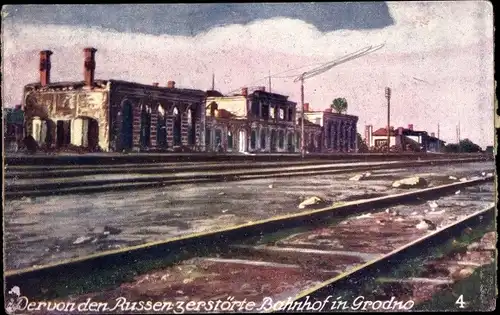 Ak Hrodna Grodno Weißrussland, Von den Russen zerstörter Bahnhof, Gleisseite, Kriegszerstörungen