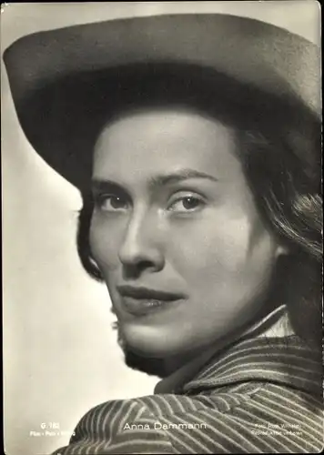 Ak Schauspielerin Anna Dammann, Nacht ohne Abschied, Portrait mit Hut