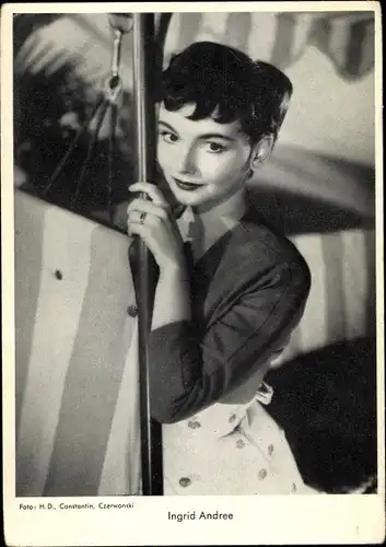 Ak Schauspielerin Ingrid Andree, Portrait
