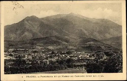 Ak Prades Pyrénées Orientales, Panorama et le Massif du Canigou