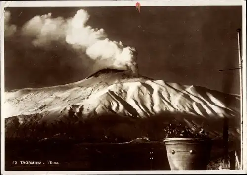Ak Taormina Sicilia, L'Etna visto dalla Terrazza, Blick auf den Vulkan, Dampf