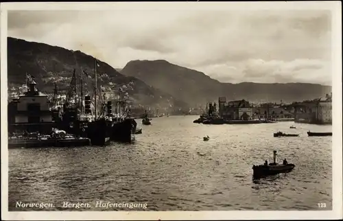 Ak Bergen Norwegen, Hafeneingang, Dampfschiffe