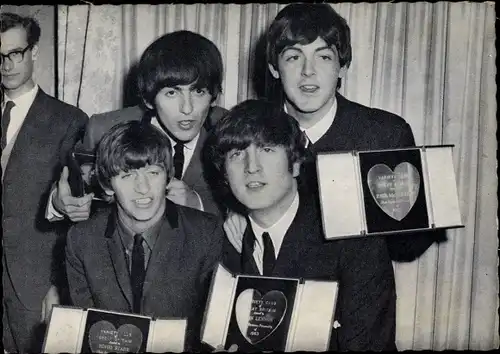 Ak Sänger The Beatles, John, Paul, George, Ringo, Musikgruppe