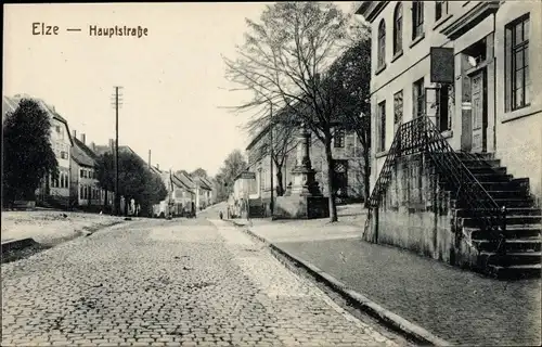 Ak Elze in Niedersachsen, Hauptstraße, Treppe, Straßenpartie