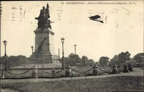 Ak Courbevoie Hauts de Seine, Place et Monument de la Defense, Flugzeug