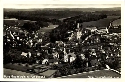 Ak Gnandstein Frohburg in Sachsen, Fliegeraufnahme von Burg und Dorf