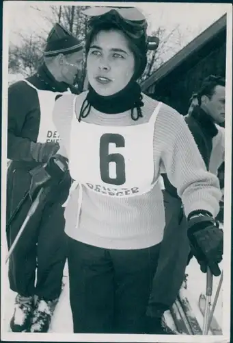 Foto Wintersport, Skiläuferin Eva Wiesmath, Startnummer 6