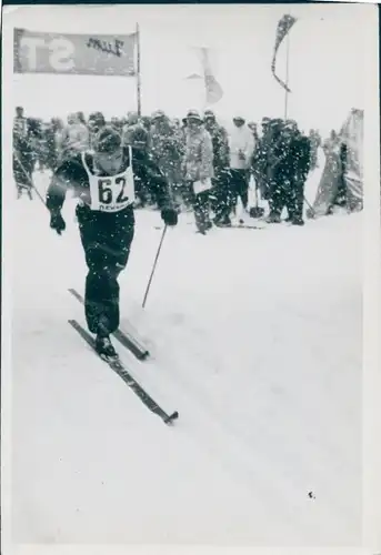 Foto Wintersport, Skilangläufer Werner, Startnr. 62