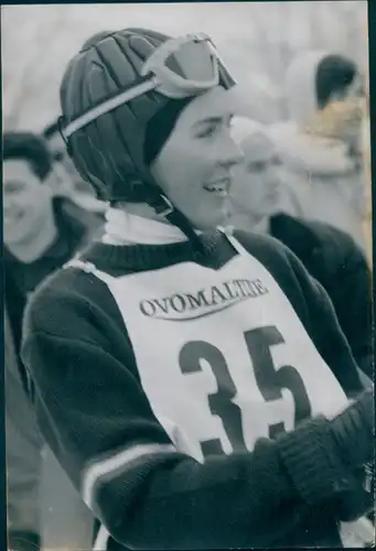 Foto Wintersport, Skirennläuferin, Startnummer 35