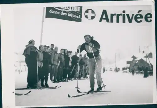 Foto Wintersport, Skilangläuferin am Ziel