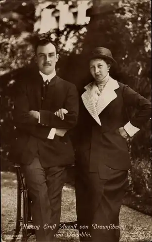 Ak Herzog Ernst August von Braunschweig, Prinzessin Victoria Luise von Preußen