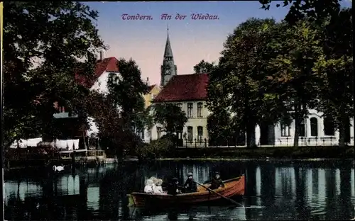 Ak Tønder Tondern Dänemark, Partie an der Wiedau, Ruderboot