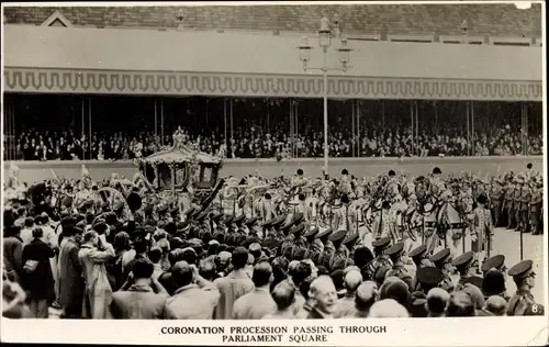 Ak London City England, Coronation Procession passing through Parliament Square
