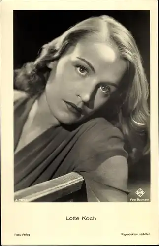 Ak Schauspielerin Lotte Koch, Portrait