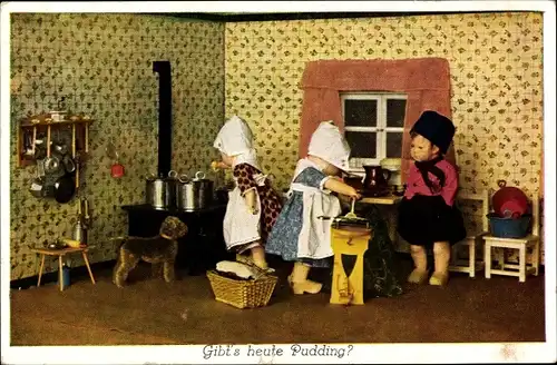 Ak Gibt's heute Pudding, Köchinnen und Junge in niederländischen Trachten, Puppen, Käthe Kruse ?