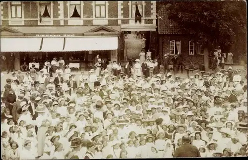 Foto Ak Ostseebad Grömitz in Holstein, Kinder vor Hameisters Hotel