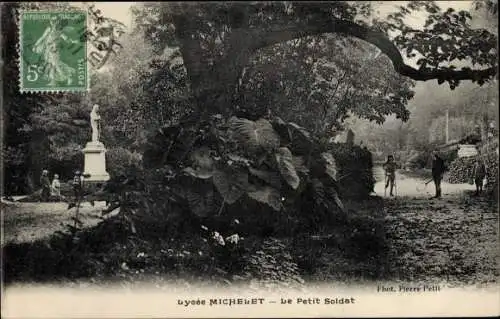 Ak Vanves Hauts de Seine, Lycee Michelet, Le Petit Soldat